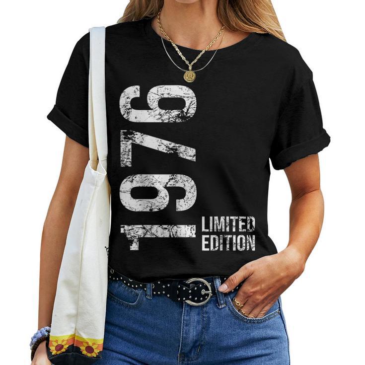 50 歳の誕生日 50 歳の男性女性ヴィンテージ 1976 レディースTシャツ
