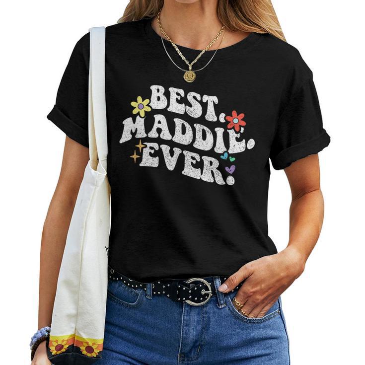 Retro Groovy Best Maddie Ever ファーストネーム 母の日 女の子 レディースTシャツ