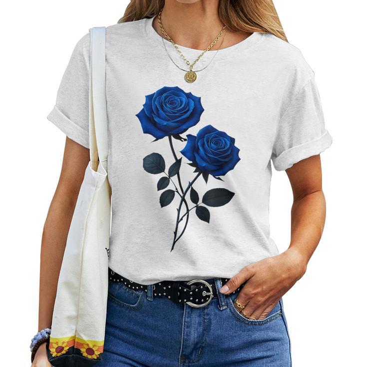 青いバラ 花 カップル ゴシック ファンタジー 花 美的 アート レディースTシャツ