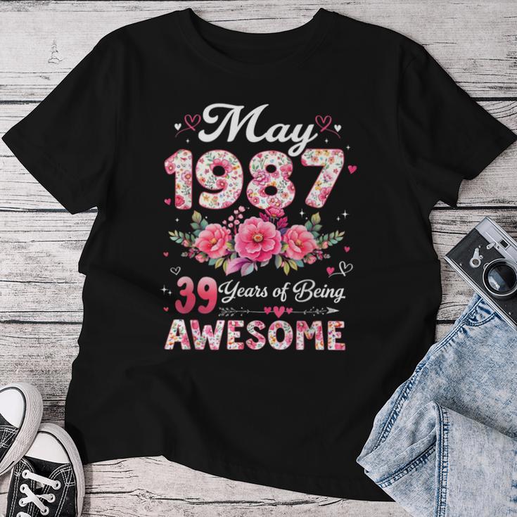 39歳 1987年5月 花柄 39歳 誕生日 男性 女性 レディースTシャツ 面白い贈り物