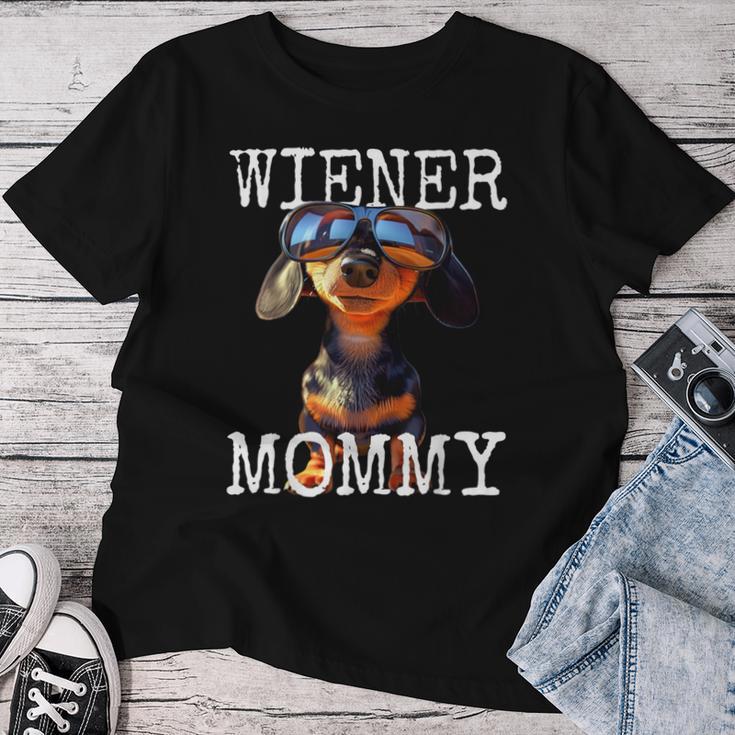 Wiener Mommyウィンナー・マミー ダックスフンド・ママ ダックスフンド・ママ 母の日 ダックスフンド レディースTシャツ 面白い贈り物