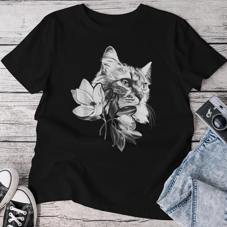 マグノリアの花と美しい猫 レディースTシャツ 面白い贈り物