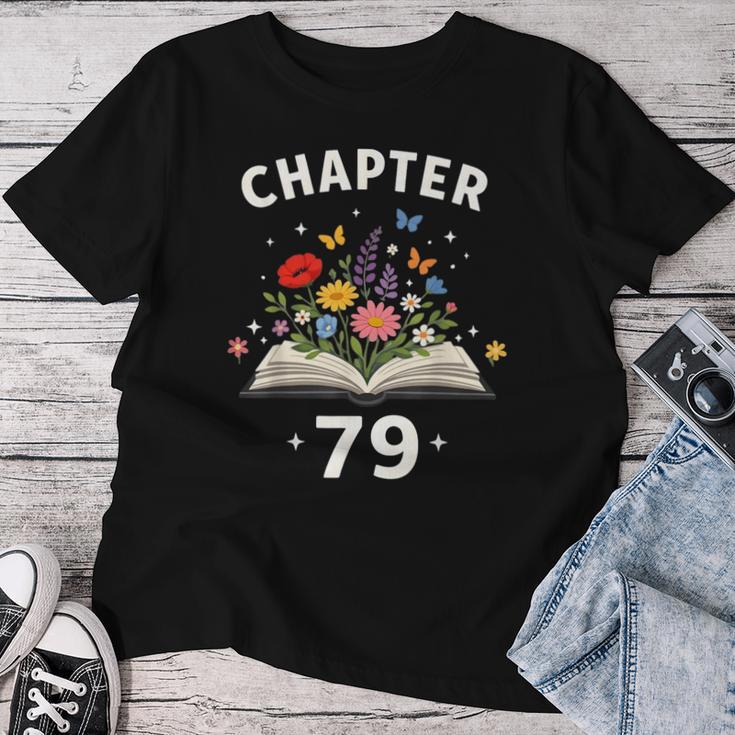 第79章 79歳 誕生日 お祝い 花本 レディースTシャツ 面白い贈り物