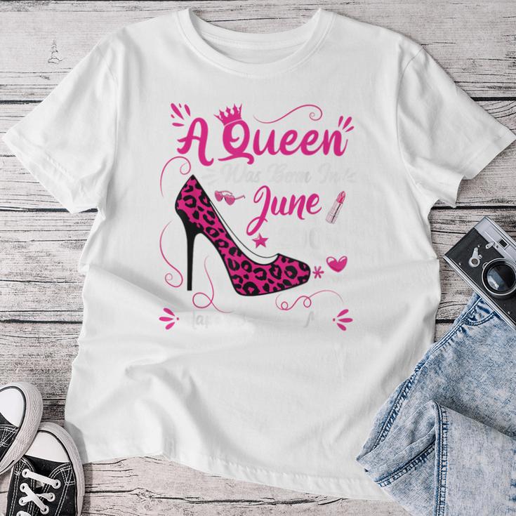 20歳の誕生日 ハイヒール A Queen Was Born In 2006 レディースTシャツ 面白い贈り物