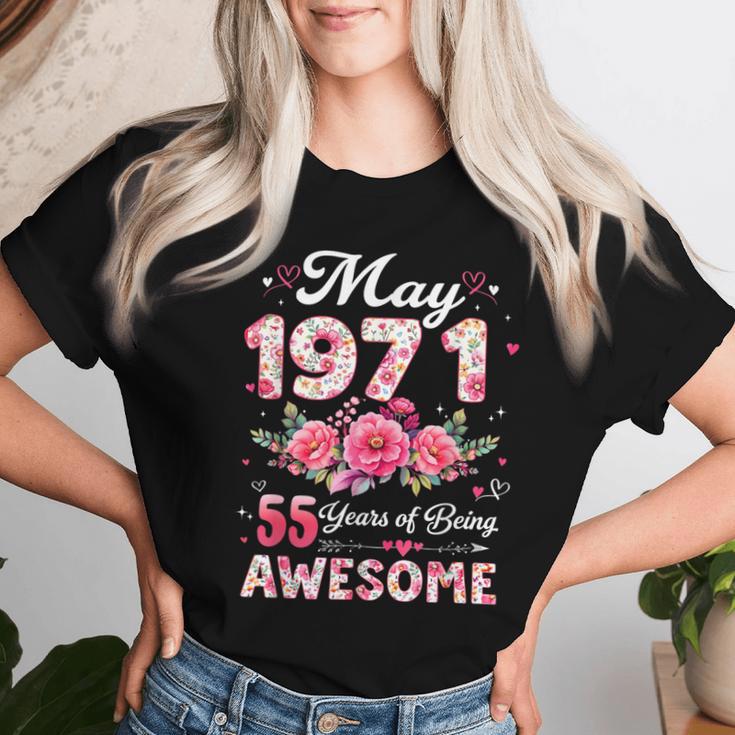 55歳 1971年5月 花柄 55歳 誕生日 男性 女性 レディースTシャツ 彼女への贈り物