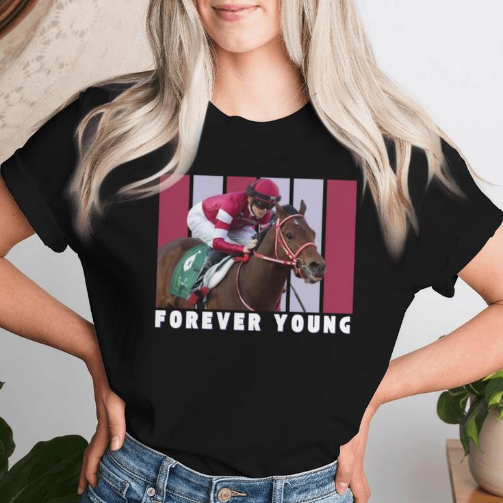 Forever Young Horse、競馬、デルマール、サンタアニタ 長袖tシャツ レディースTシャツ 彼女への贈り物