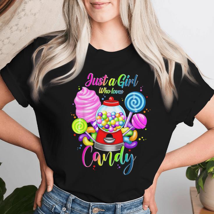 Just A Girl Who Loves Candy、レインボースイーツテスターギフト レディースTシャツ 彼女への贈り物