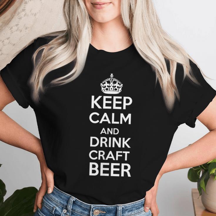 Keep Calm And Drink Craft Beer Beer Lover レディースTシャツ 彼女への贈り物