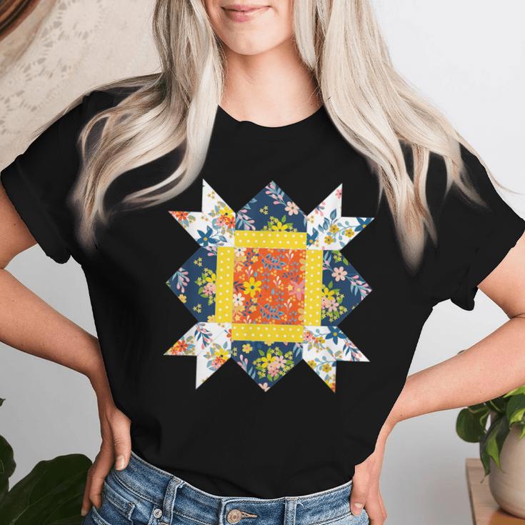 Quilters クラシック風防キルトブロック 花柄パッチワーク レディースTシャツ 彼女への贈り物
