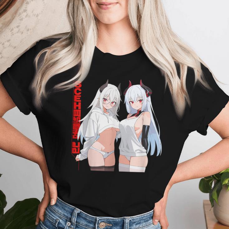 Waifu セクシー アニメ 女の子 メガネ 角 和風 レディースTシャツ 彼女への贈り物
