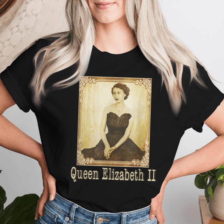 エリザベスii ヴィンテージ レトロ 神ave The Queen Uk Monarch レディースTシャツ 彼女への贈り物