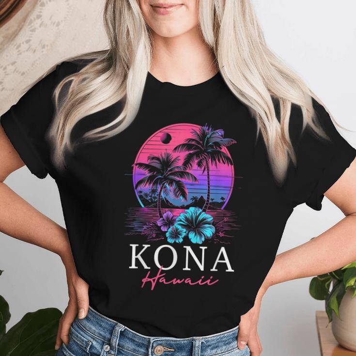 コナ ハワイ ハワイアン ハイビスカス 花 サーファー お土産 レディースTシャツ 彼女への贈り物