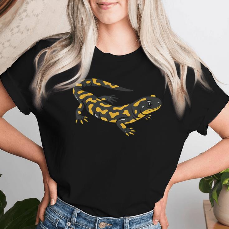 タイガーモール サラマンダー Ambystoma Tigrinum レディースTシャツ 彼女への贈り物