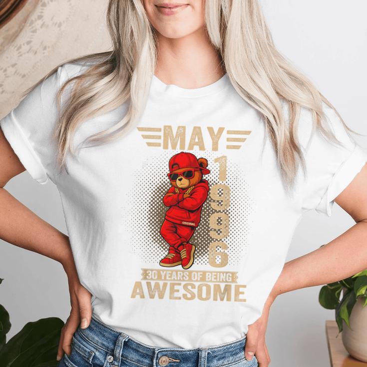 5月30日 誕生日 男性 女性 1996年 素晴らしいテディベア レディースTシャツ 彼女への贈り物