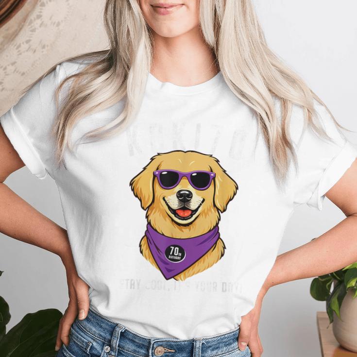 古希祝い 犬 ゴールデン レトリバー サングラス 父 男性 女性 母 犬好き 70歳 おもしろ レディースTシャツ 彼女への贈り物