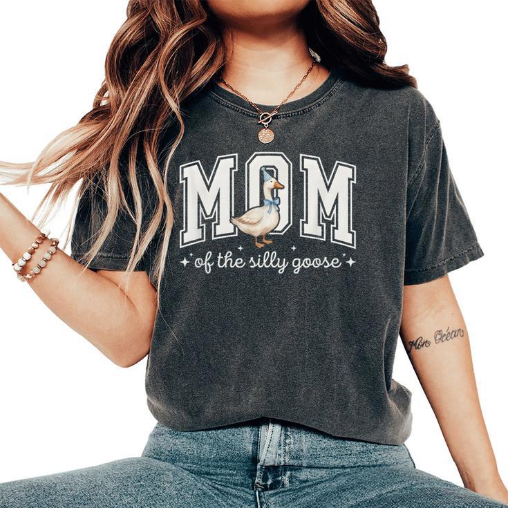 Mom Of The Silly Goose Silly Goose Birthday Matching Family Women's Oversized Comfort T-Shirt