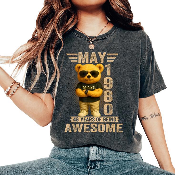 46歳 1980年5月 テディベア 46歳 誕生日 男性 女性 レディースオーバーサイズコンフォートTシャツ