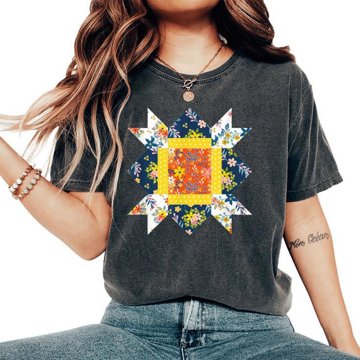 Quilters クラシック風防キルトブロック 花柄パッチワーク レディースオーバーサイズコンフォートTシャツ Quilters クラシック風防キルトブロック 花柄パッチワーク レディースオーバーサイズコンフォートTシャツ