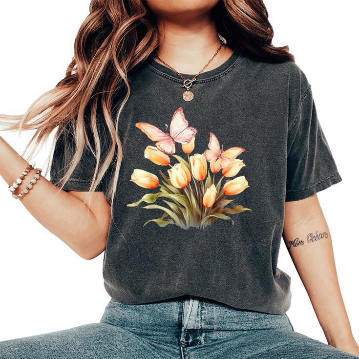 チューリップと蝶の花のデザイン。 レディースオーバーサイズコンフォートTシャツ