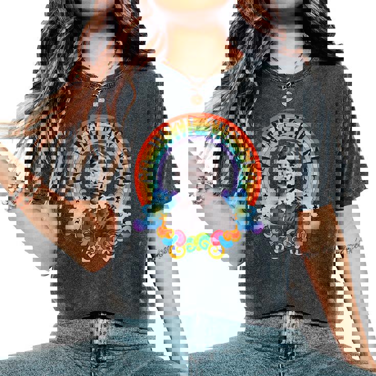 フローレンス・ナイチンゲール Groovy Nurse Go With Flo レトロレインボー レディースオーバーサイズコンフォートTシャツ