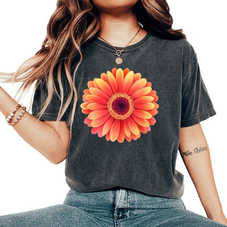 開花期のハンサムなガーベラの花 レディースオーバーサイズコンフォートTシャツ 開花期のハンサムなガーベラの花 レディースオーバーサイズコンフォートTシャツ