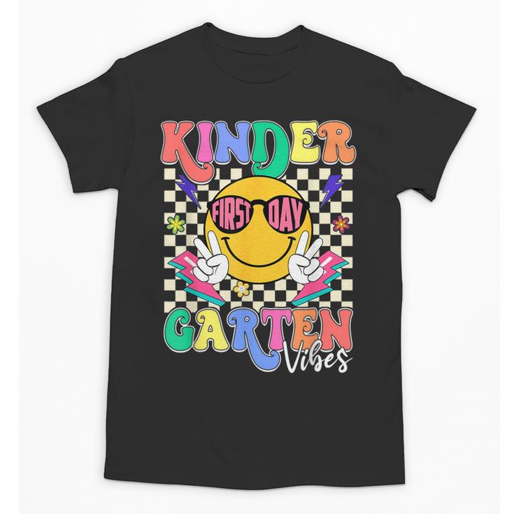 Retro Groovy Kinder Garten Vibes Smile Team Back To School Unisex T-Shirt