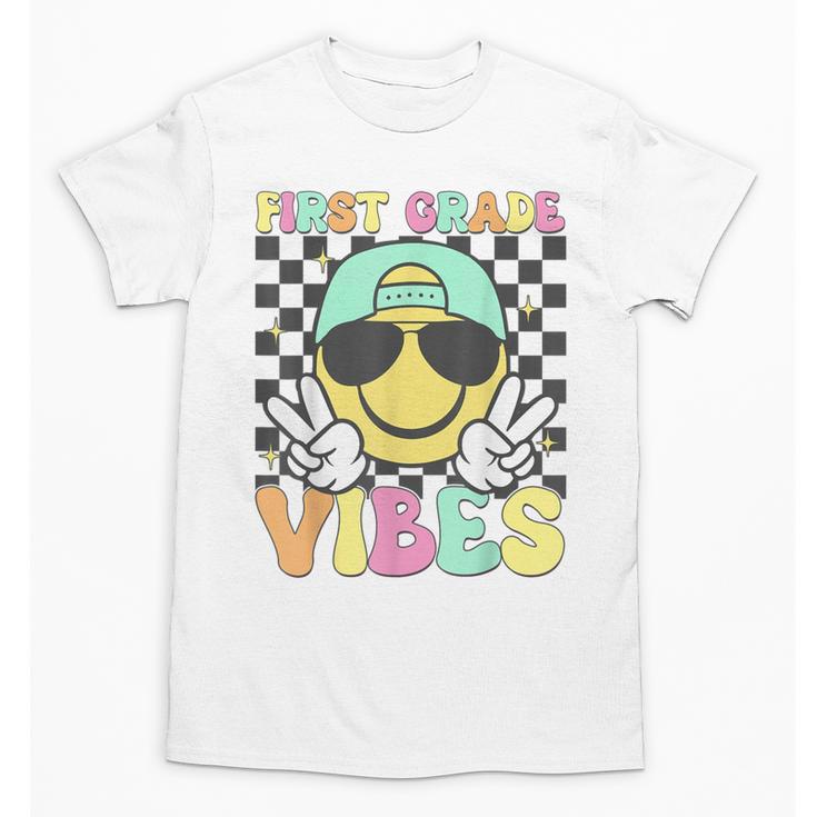 1st Grade Vibes Smile Face Back To School First Grade Unisex T-Shirt