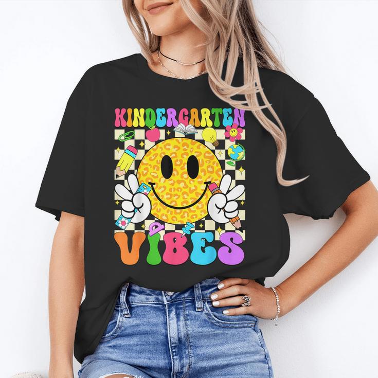 Kindergarten Vibes Smile Face Back To School Kinder Girl Kid Unisex T-Shirt