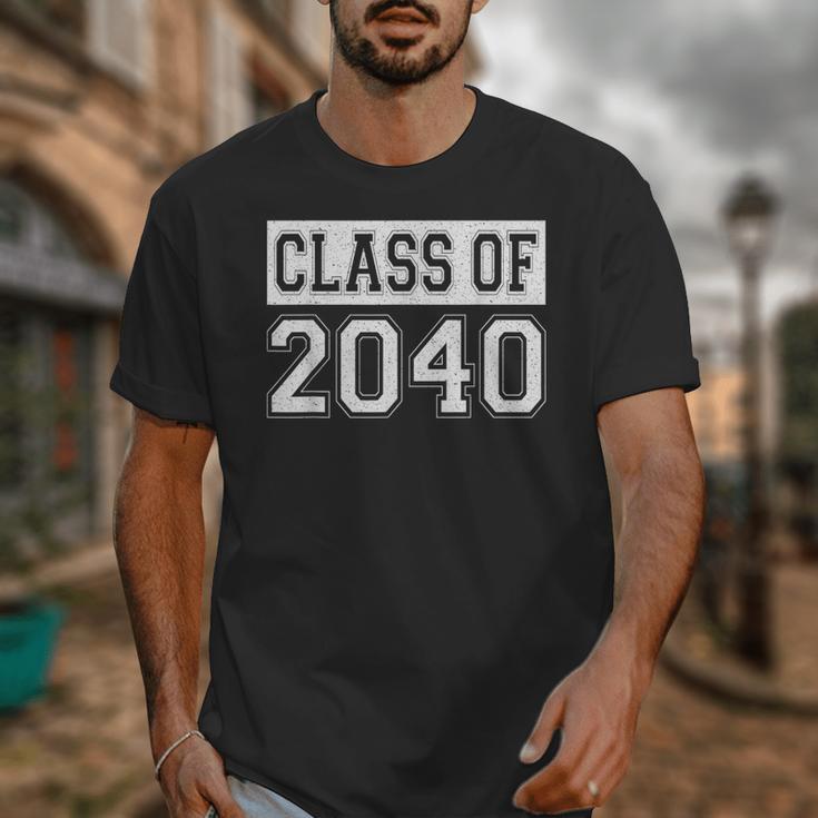 Class Of 2040 Senior Graduation Year Vintage Back To School Unisex T-Shirt Class Of 2040 Senior Graduation Year Vintage Back To School Unisex T-Shirt