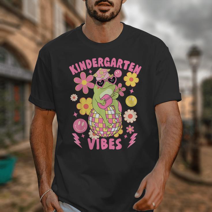 Kindergarten Vibes Groovy Kindergarten Back To School Frog Unisex T-Shirt Kindergarten Vibes Groovy Kindergarten Back To School Frog Unisex T-Shirt