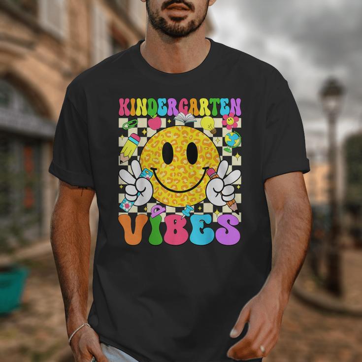 Kindergarten Vibes Smile Face Back To School Kinder Girl Kid Unisex T-Shirt