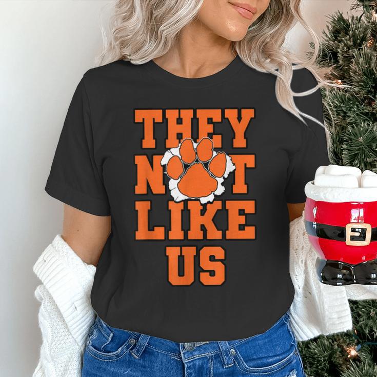 Not Like Tigers Back To School Spirit O Unisex T-Shirt Not Like Tigers Back To School Spirit O Unisex T-Shirt