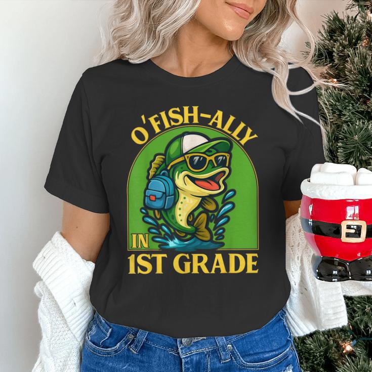 O-Fish-Ally In 1st Grade Back To School Fish Unisex T-Shirt