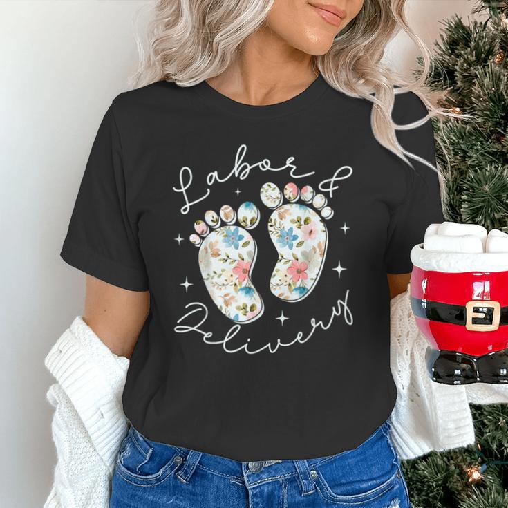 Retro Wildflowers Labor And Delivery Nurse Back To School Unisex T-Shirt Retro Wildflowers Labor And Delivery Nurse Back To School Unisex T-Shirt