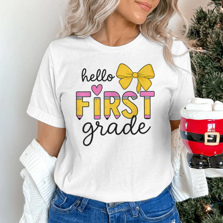 Hello First Grade For Girls Boys Cute Back To School Pencil Unisex T-Shirt