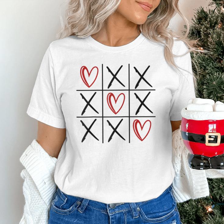Tic Tac Toe Love Hearts Romantic Valentine Raglan Baseball Tee Unisex T-Shirt Tic Tac Toe Love Hearts Romantic Valentine Raglan Baseball Tee Unisex T-Shirt