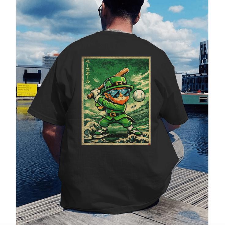 Leprechaun Playing Baseball Japanese Art St Patricks Day Men's Back Print T-Shirt Leprechaun Playing Baseball Japanese Art St Patricks Day Men's Back Print T-Shirt