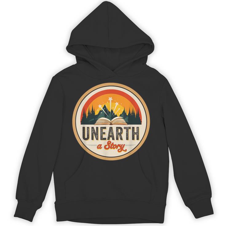 Unearth a Story Summer Reading 2026 Book Vintage Retro Unisex Hoodie