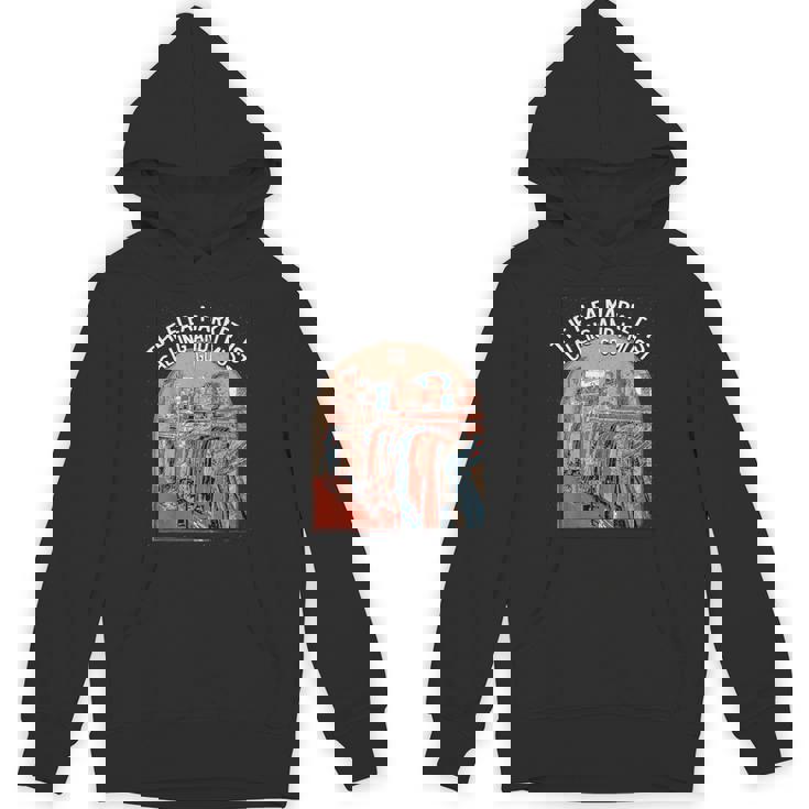 フリーマーケットは古着屋をよこす愛好家を呼んでいます パーカー