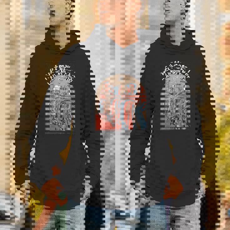 フリーマーケットは古着屋をよこす愛好家を呼んでいます パーカー