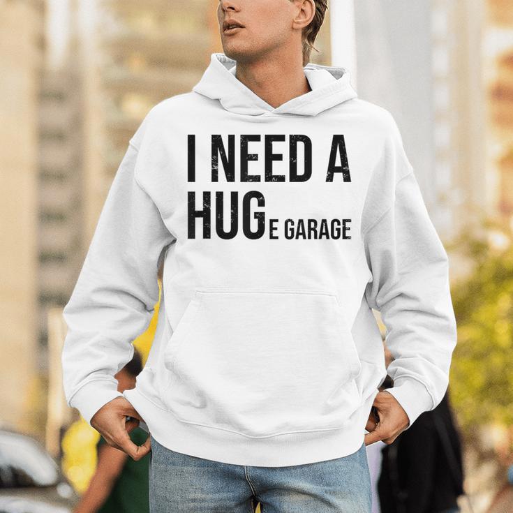 I Need A Huge Garage 面白い 車 バイク 整備士 工房 引用 パーカー