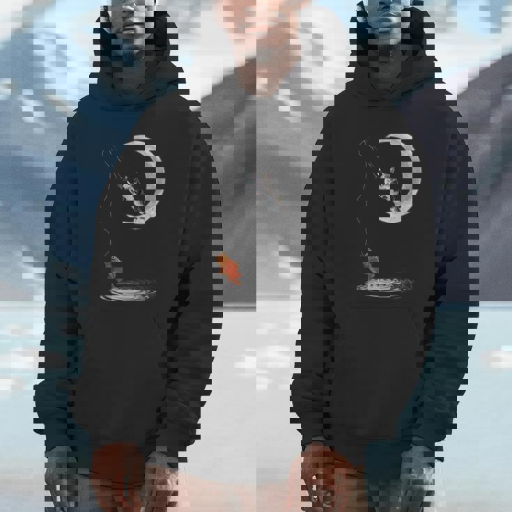 三日月で釣りをする猫 面白い猫愛好家 フィッシャー パーカー