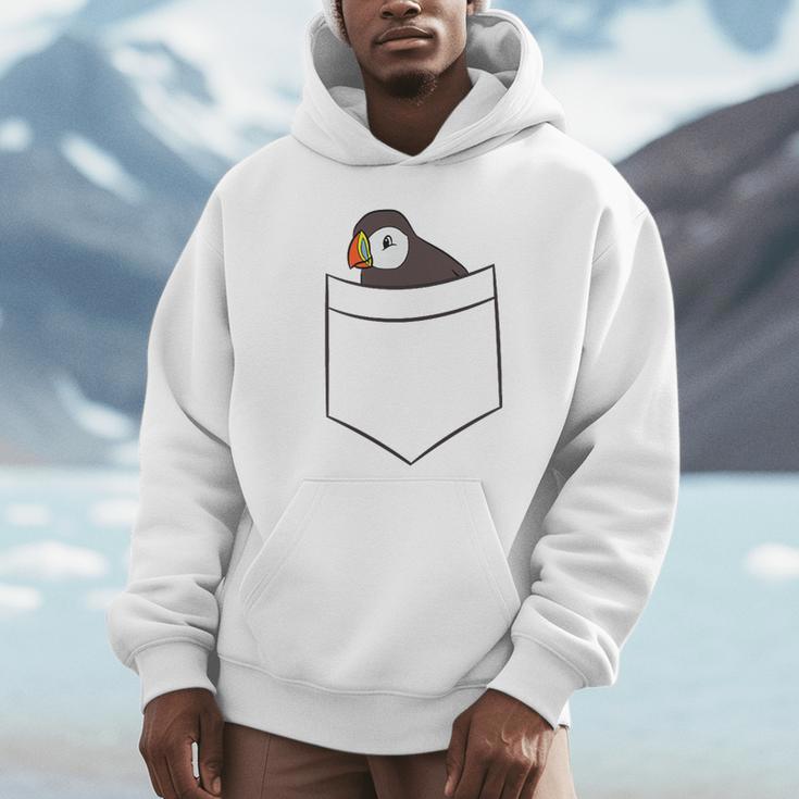Puffin In The Pocketeabird Iceland Pocket Puffin パーカー
