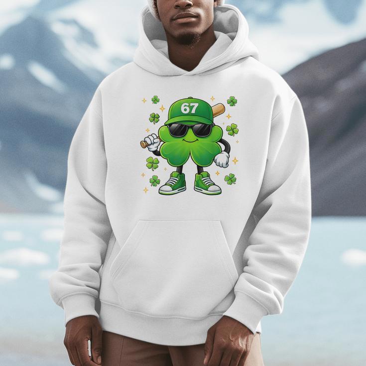 Shamrocks Playing Baseball St Patricks Day 6 7 Meme Men Boys Unisex Hoodie