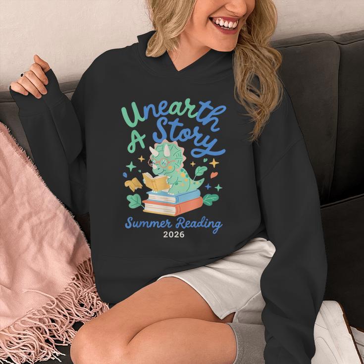Cute Unearth a Story Triceratops Dinosaur Reading Books Dino Unisex Hoodie
