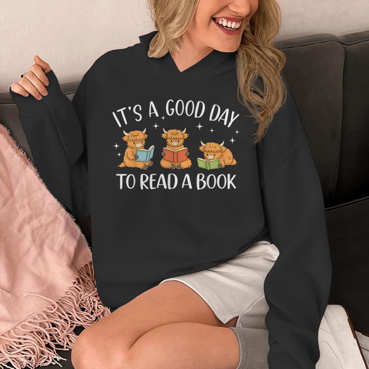 It's A Good Day To Read A Book Highland Cow Bookworm Unisex Hoodie It's A Good Day To Read A Book Highland Cow Bookworm Unisex Hoodie