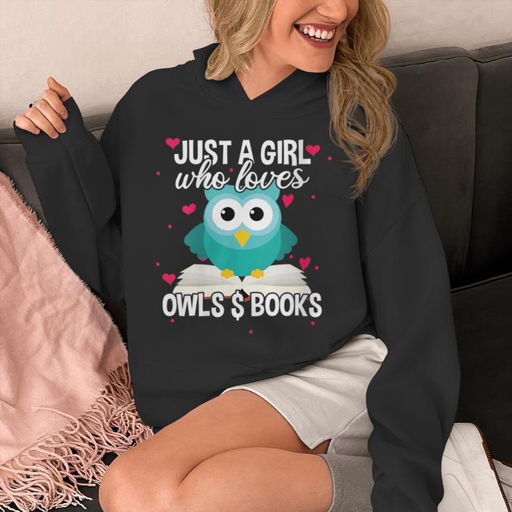 Just A Girl Who Loves Owls And Books Cute Bookworm Unisex Hoodie