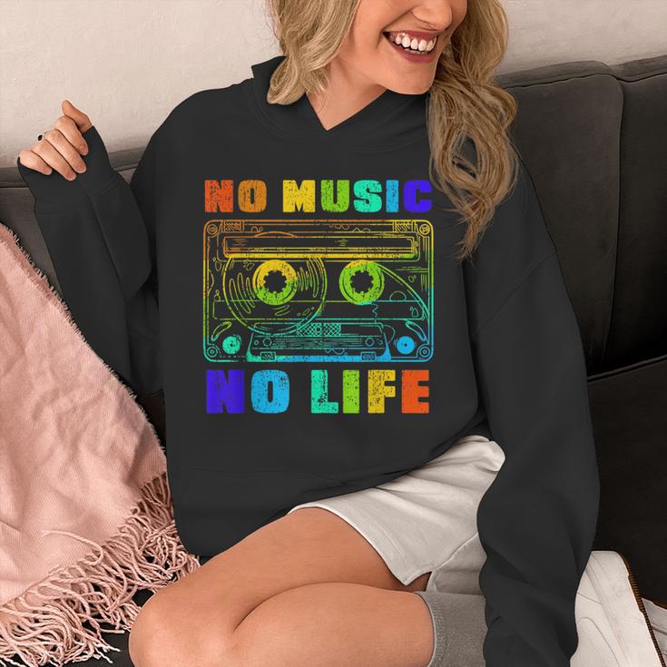No Music No Life、ヴィンテージカセット音楽愛好家。 パーカー