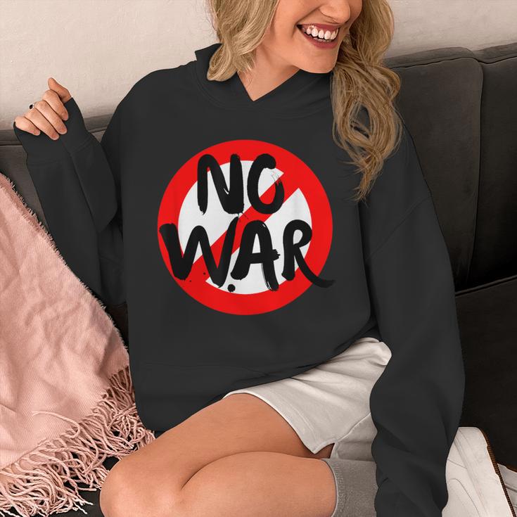 No War、アンチウォーデーストップサイン、スプレーペイント、No War。 パーカー
