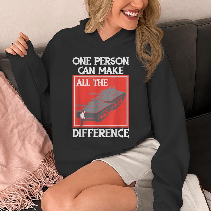 One Person Can Make A Difference Tiananmen タンクマン パーカー